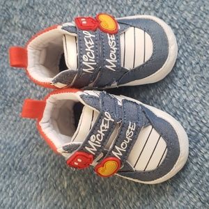 Mickey mouse baby shoes